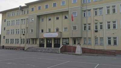 Lisede öldüren şakalaşma