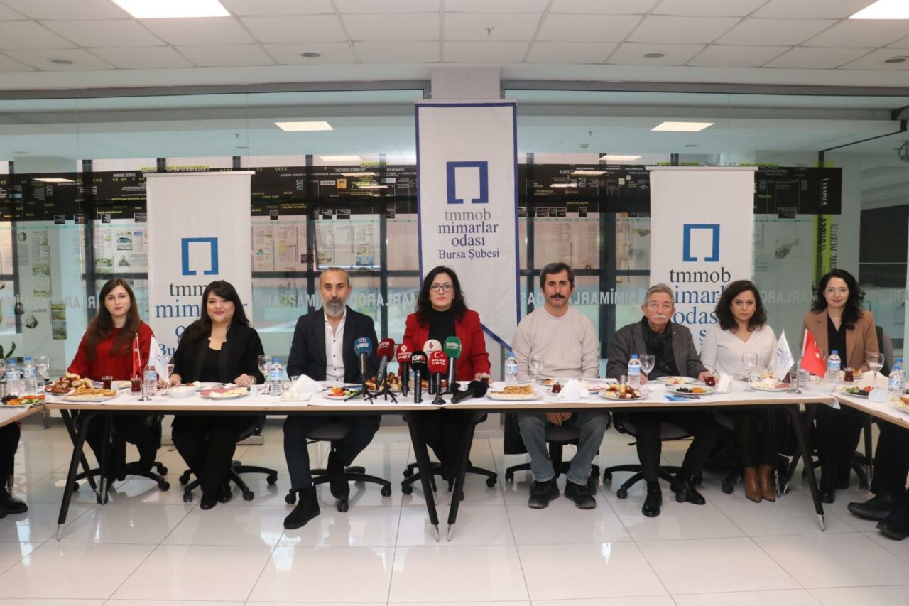 Bursa Mimarlar Odası’ndan deprem uyarısı Bursa Mimarlar Odası’ndan deprem uyarısı