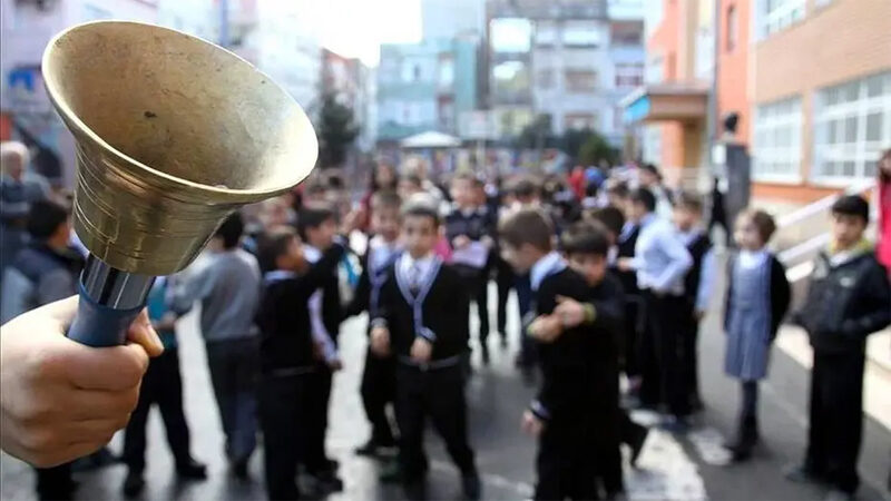 Eğitimde tatil takvimi değişebilir: Dünyada örnekleri nasıl? Milli Eğitim Bakan Yusuf Tekin, velilerden gelen talepler ve öğrencilerin