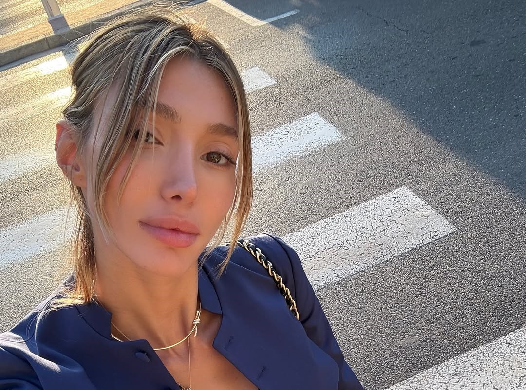 Şevval Şahinden yürek hoplatan pozlar! Şevval Şahinden yürek hoplatan pozlar!