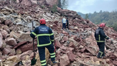Taş ocağında göçük: 2 kişi enkaz altında kaldı