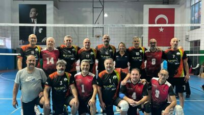 Osmangazi’nin Veteranları zirveye çıktı Osmangazi’nin Veteranları zirveye çıktı