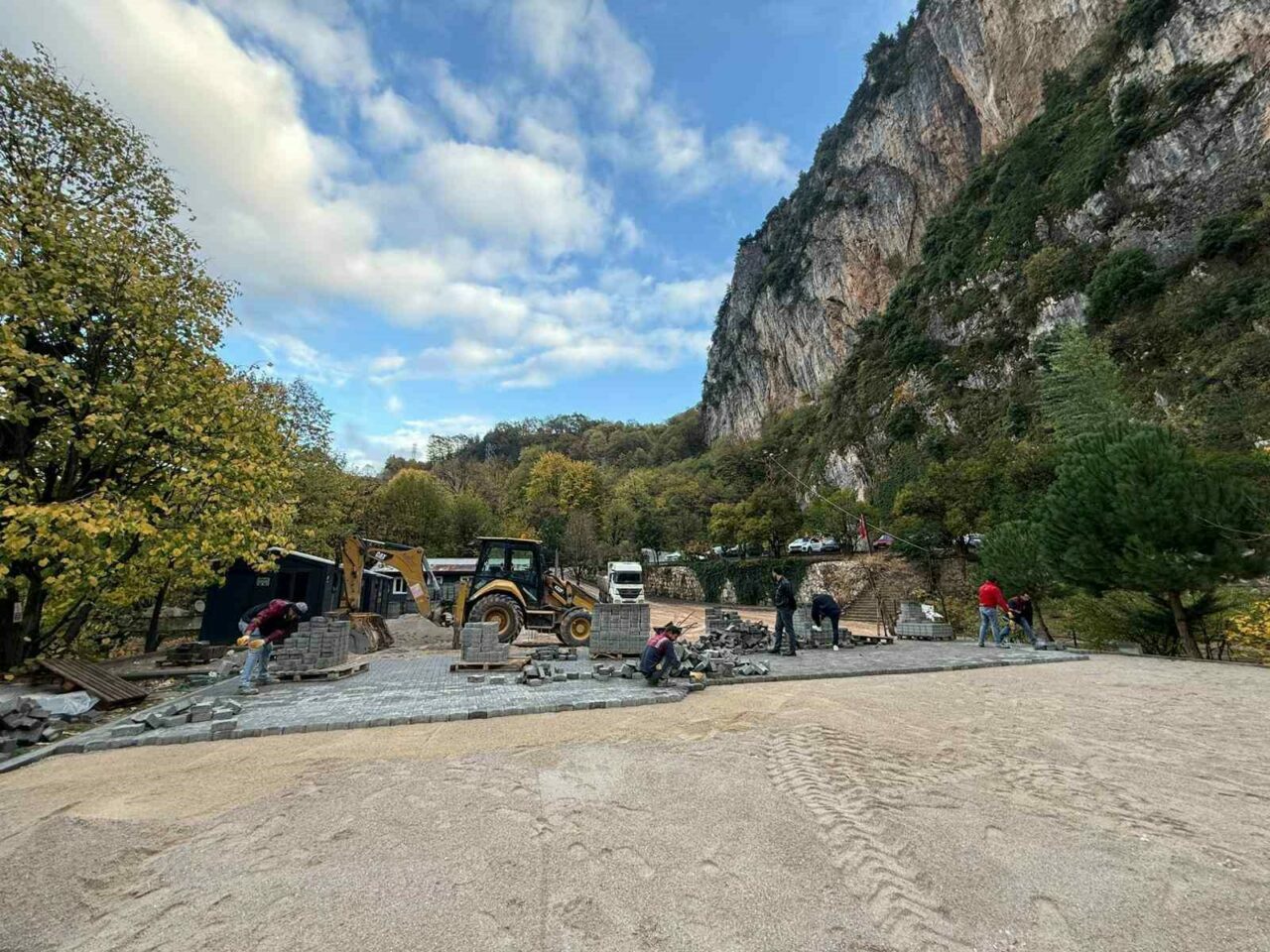 Bursa’da doğa harikası bölgenin çehresi değişiyor Bursa’da doğa harikası bölgenin çehresi değişiyor