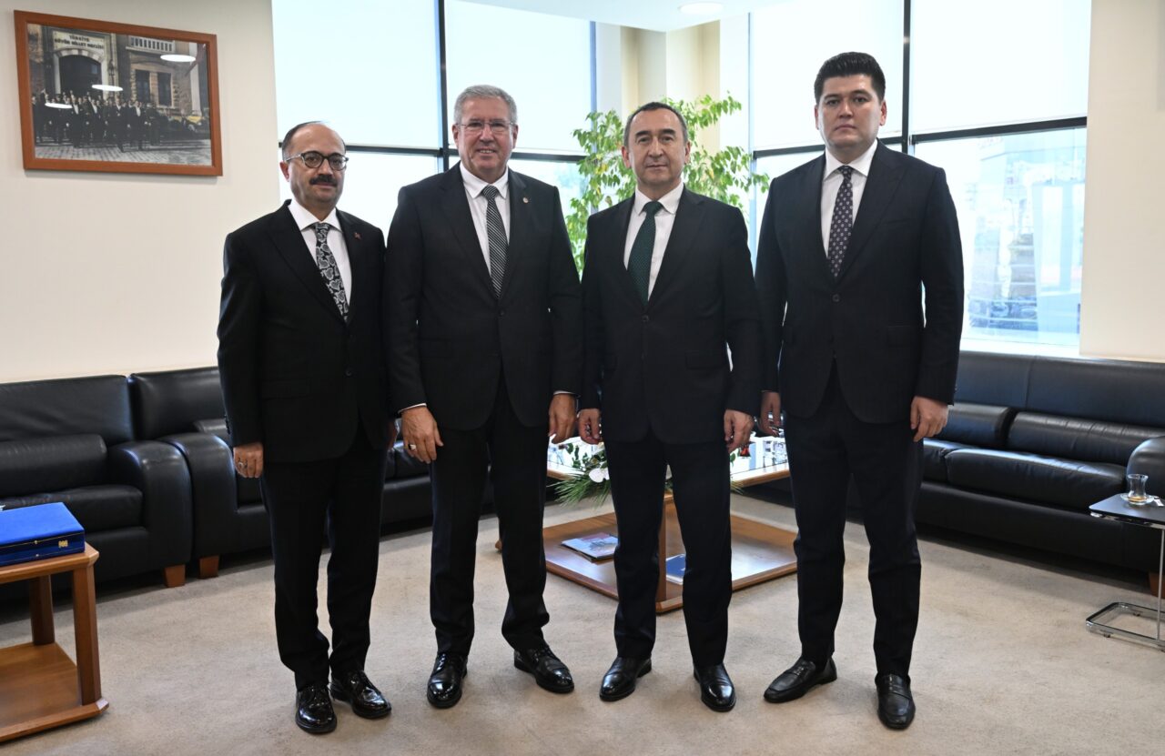 Özbekistan Büyükelçisi Khaydarov’dan Bursa’ya övgü