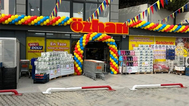 Özhan Market Bursa’da yeni şubesini açtı