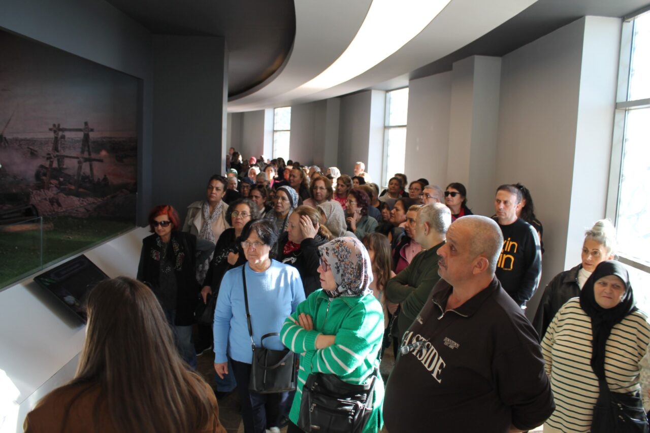 Bursalı emekliler Ankara’da tarihte yolculuk yaptı