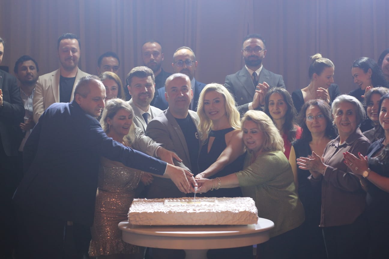 Küpkök Eğitim Kurumları’ndan Öğretmenler Günü galası