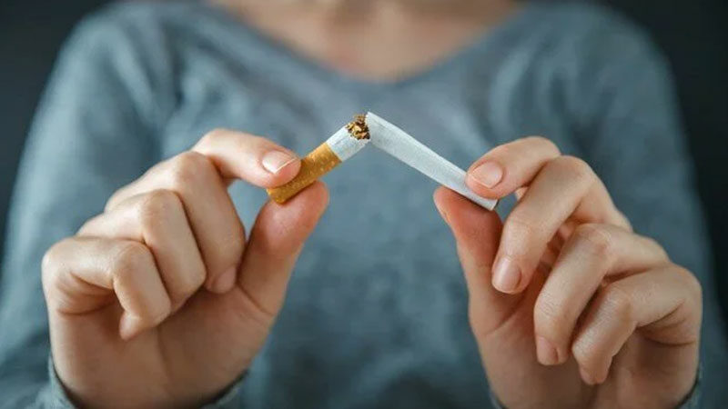 Sağlık Bakanı Kemal Memişoğlu, kapalı alanlarda sigara yasağı ihlalinin önüne