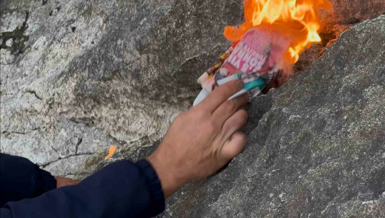 Suları çekilen gölde ilginç olay