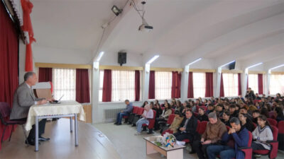 Başkan Alper Taban, gençlerle buluştu