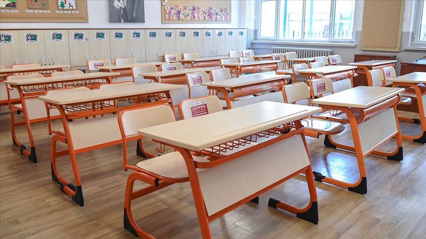 Okullarda ara tatiller kalkıyor mu? Bakan Tekin’den açıklama