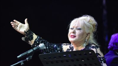 Usta sanatçı Muazzez Abacı vefat etti