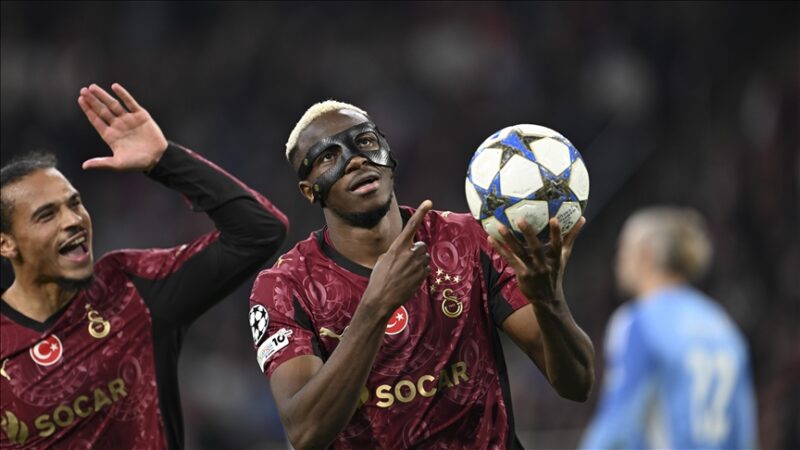 Galatasaray'ın Nijeryalı santrforu Victor Osimhen, UEFA Şampiyonlar Ligi'nde 4. hafta