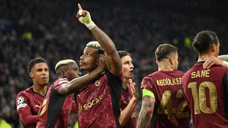 Galatasaray Futbol Takımı, UEFA Şampiyonlar Ligi'nde yeni hedef olarak ilk
