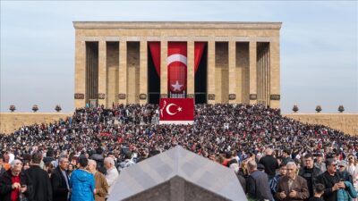10 Kasım’da Anıtkabir’e 1 milyon 219 bin 148 ziyaretçi