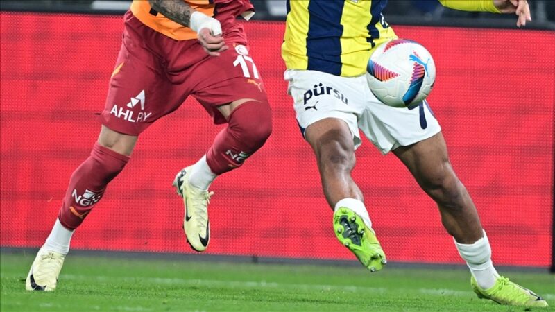 Trendyol Süper Lig'in 14. haftası bugün Fenerbahçe-Galatasaray derbisine sahne olacak.
