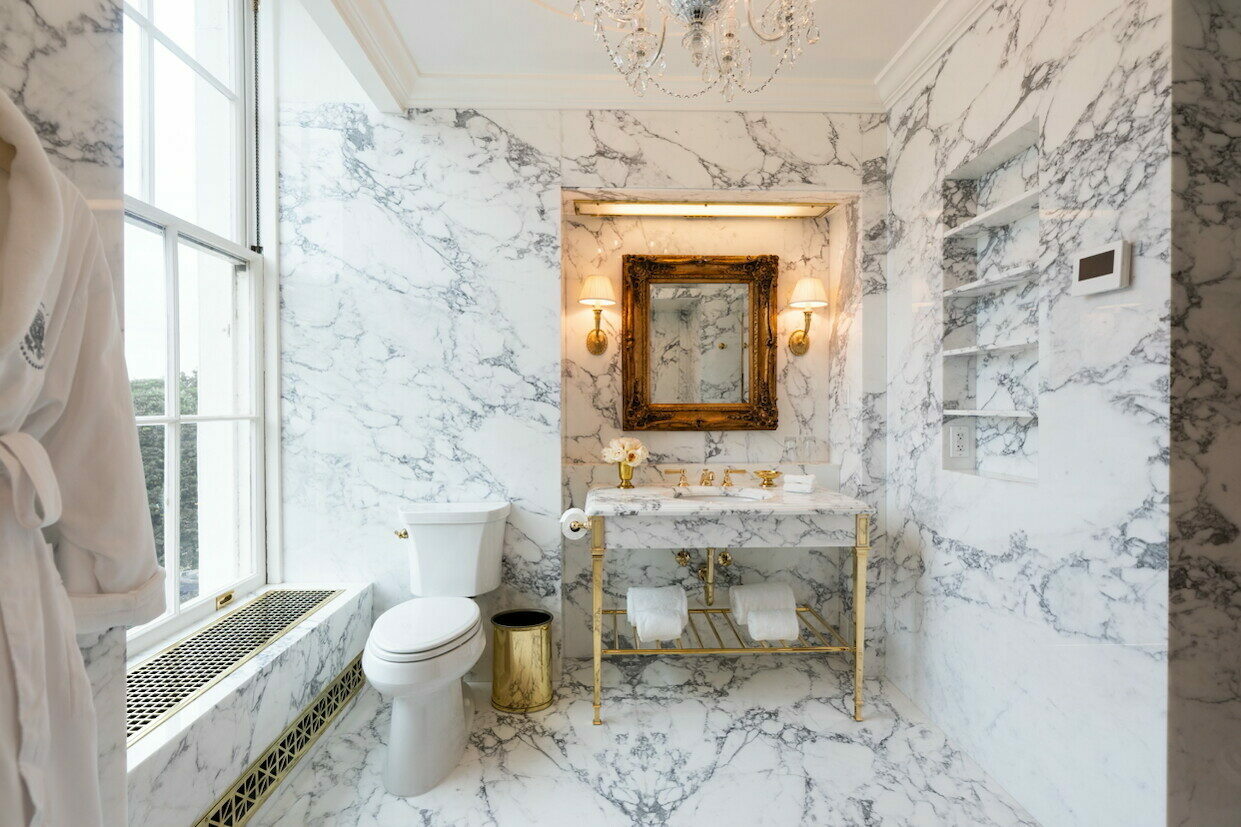 Trump, Beyaz Saray’ın banyosunu yeniledi: İşte yeni hali Trump, Beyaz Saray’ın banyosunu yeniledi: İşte yeni hali