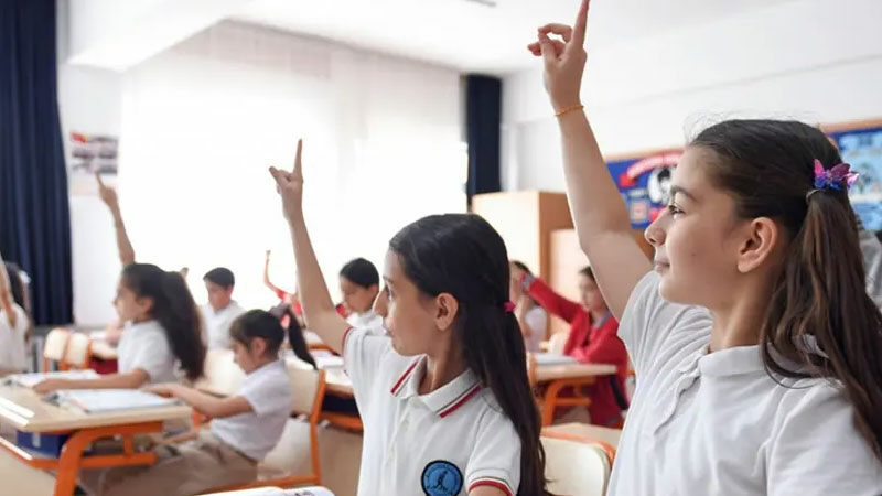 İlk ara tatil bitiyor Yaklaşık 20 milyon öğrenci ilk ara tatilin ardından yarın ders