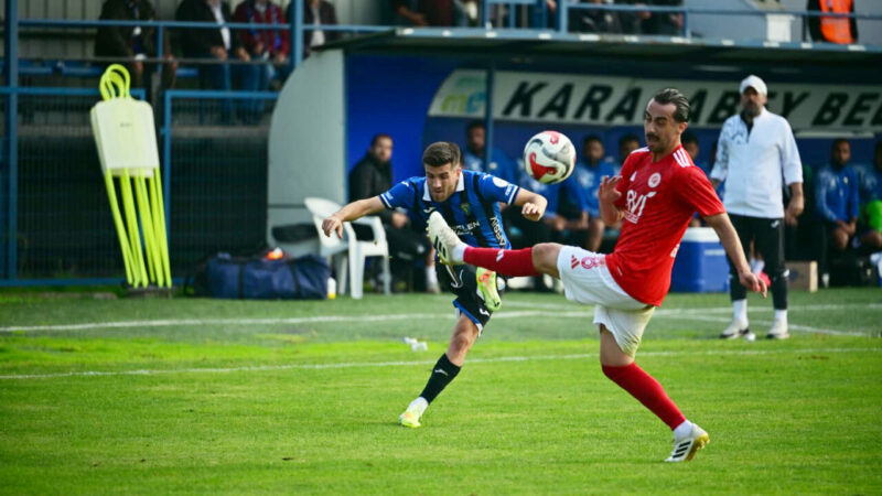 2. Lig'de mücadele eden Bursa ekiplerinden Karacabey Belediyespor, 2-0 geriye