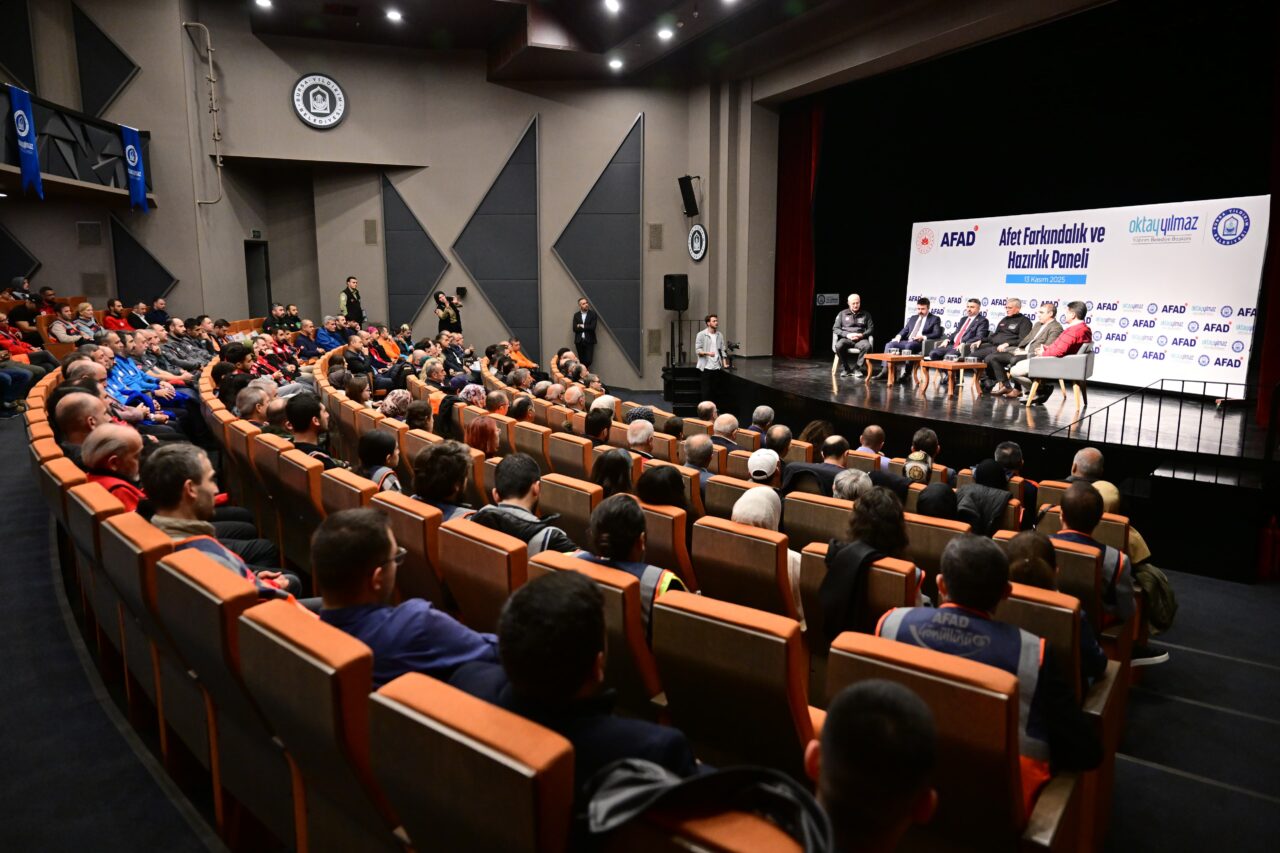 Bursa Yıldırım’da afetlere hazırlık paneli Bursa Yıldırım’da afetlere hazırlık paneli