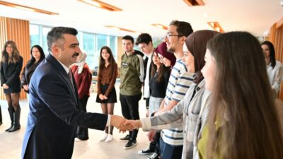 Başkan Yılmaz, Mudanya Üniversitesi’nde gençlerle buluştu