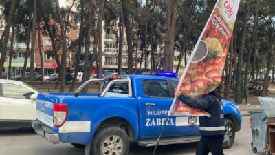 Bursa’da sokak ve caddelerin estetiğini bozan seyyar unsurlar toplatıldı