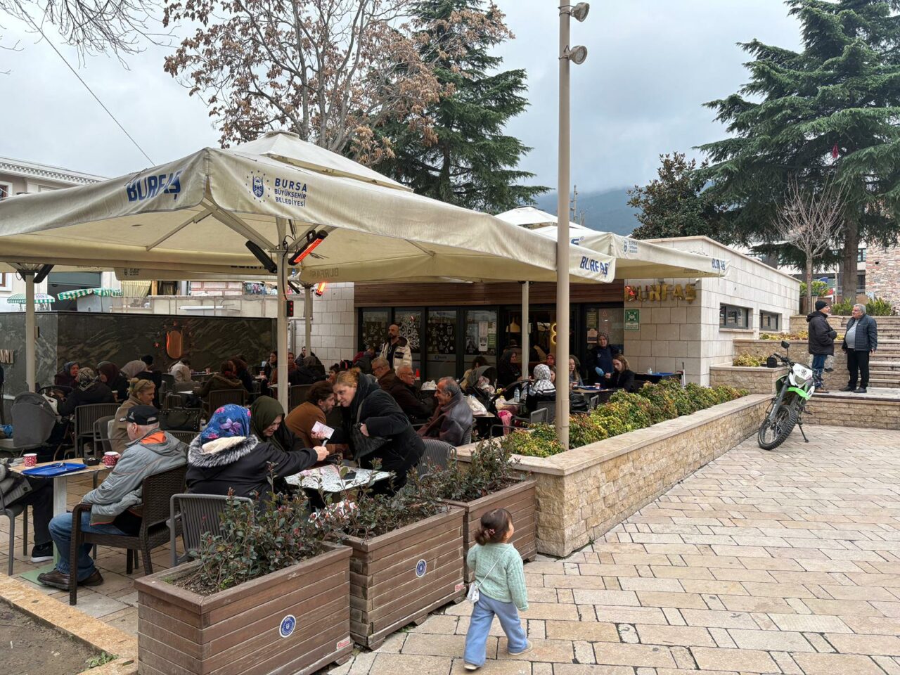 Bursalıların yeni buluşma mekanından yeni lezzetler