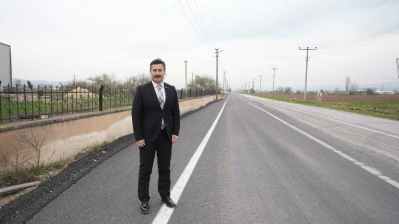 Bursa’nın Yenişehir ilçesinde yollar yenileniyor Yenişehir Belediye Başkanı Ercan Özel, ilçenin giriş ve çıkışlarında yapılan