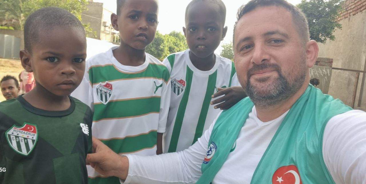 Bursa’dan Afrika’ya Bursaspor forması