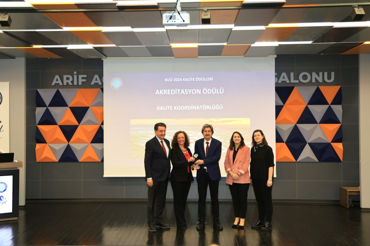 Bursa Uludağ Üniversitesi’nin kalite ödülleri sahiplerini buldu