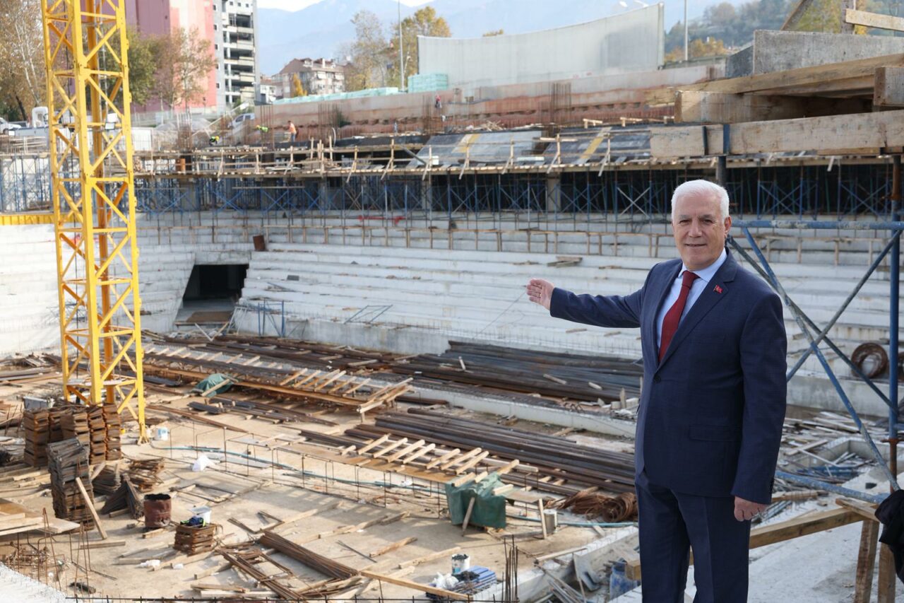 Bursa Büyükşehir Belediye Başkanı Bozbey’den icraat raporu