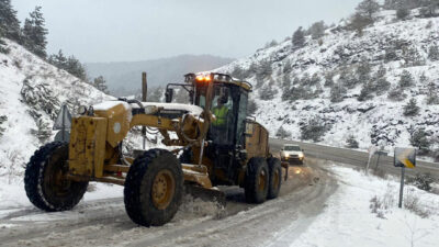 Bursa’da karla mücadelede yoğun mesai