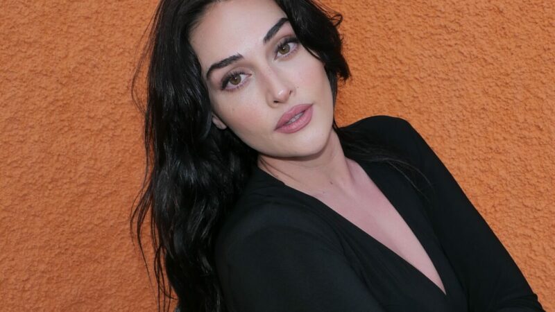 Esra Bilgiç’ten peş peşe paylaşım!