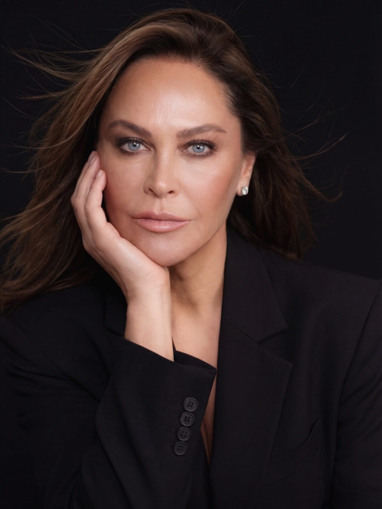 Tesettüre girdi! Sosyal medyayı salladı…