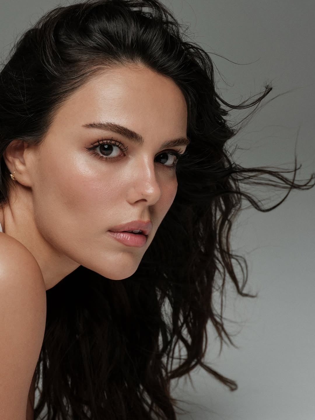 Ünlü çiftten romantik paylaşım!