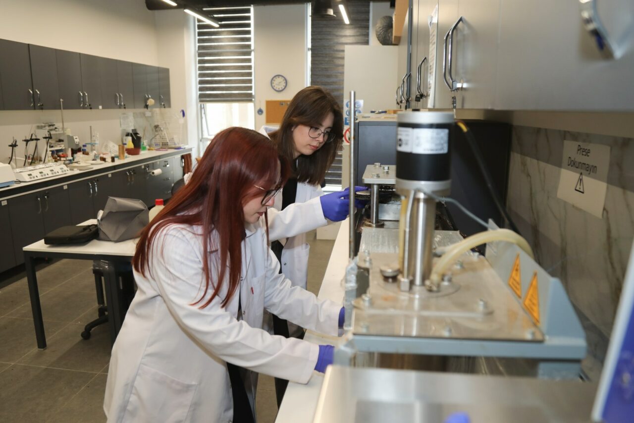 Bursa Teknik Üniversitesi öğrencilerinden TUSAŞ uçakları için proje