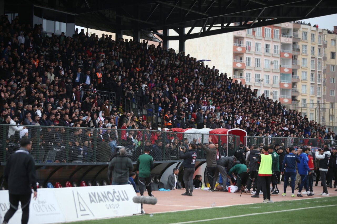 Bursa’nın vekilinden Mardin’de Bursaspor’a yapılanlara kınama