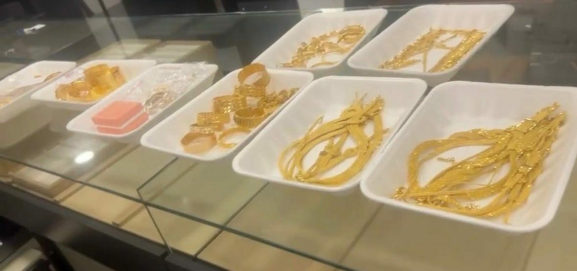 Adliyeden çalınan altınların fotoğrafları ortaya çıktı Adliyeden çalınan altınların fotoğrafları ortaya çıktı