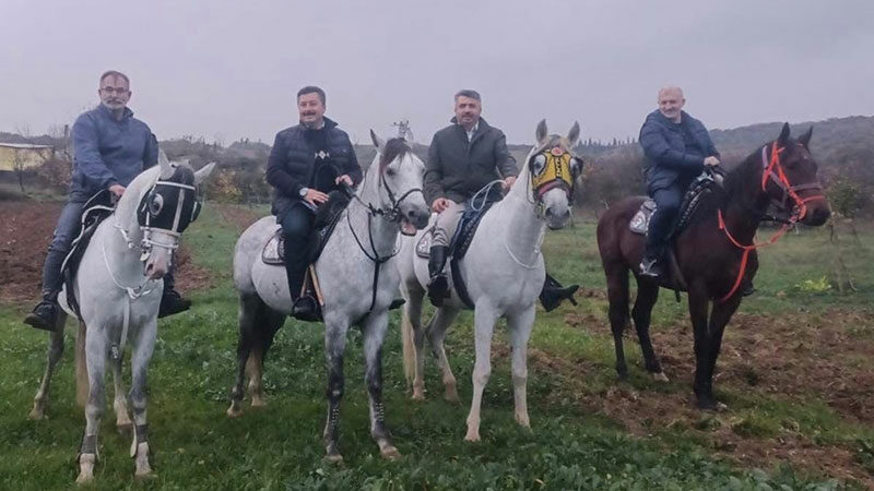 Bursa’da belediye başkanlarının at keyfi