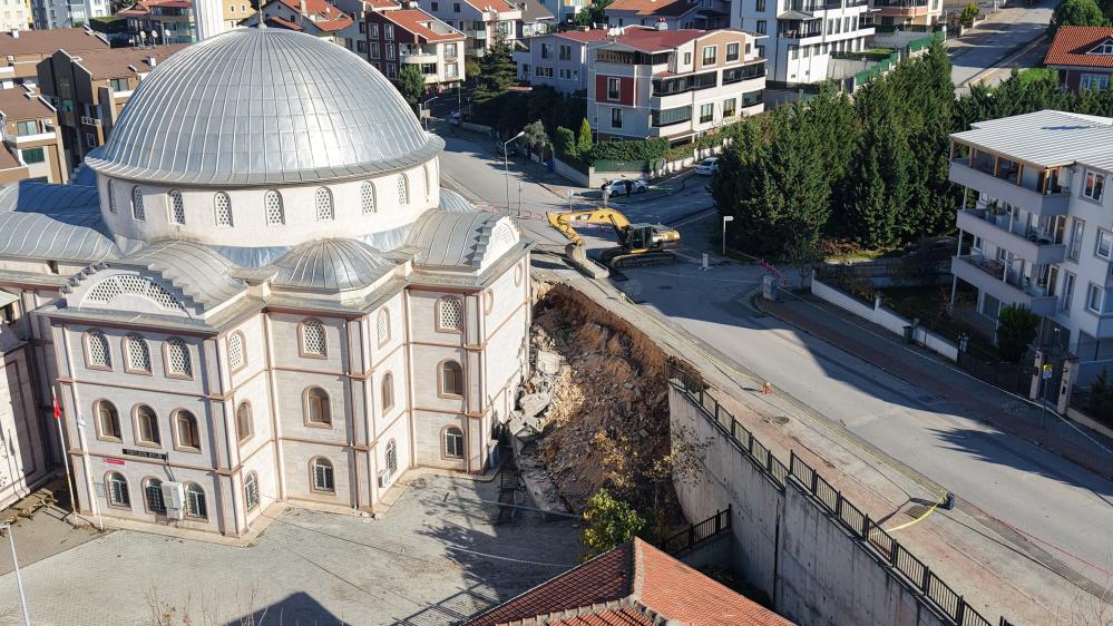 Bursa’da yaşlı kadının dikkati 36 öğrenciyi kurtardı