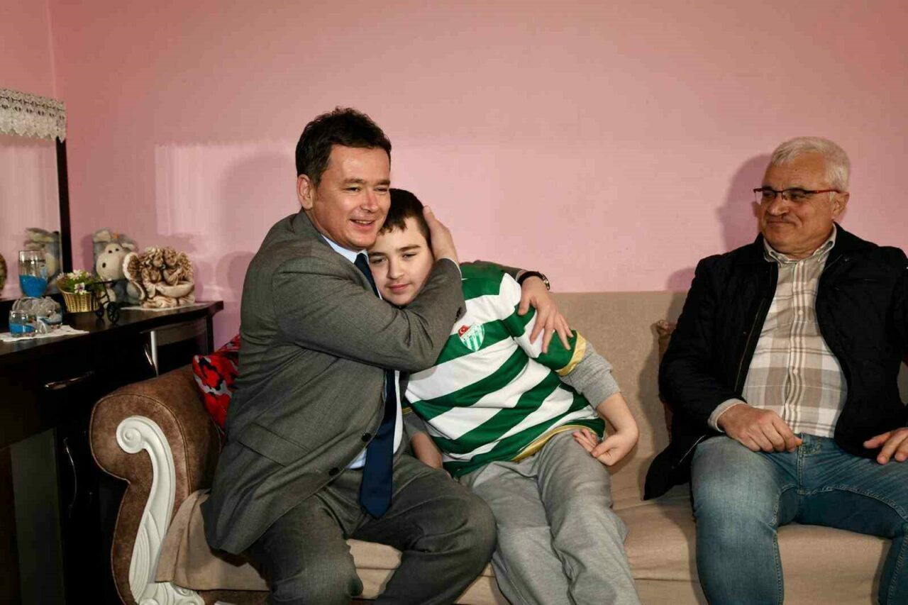 Başkan Erkan Aydın, yüreklere dokundu