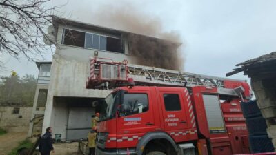 Bursa’da depoda yangın