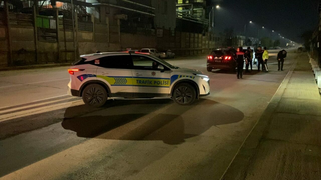 Bursa’da ‘dur’ ihtarına uymadı, yağmurdan kaçarken doluya yakalandı! Bursa’da ‘dur’ ihtarına uymadı, yağmurdan kaçarken doluya yakalandı!