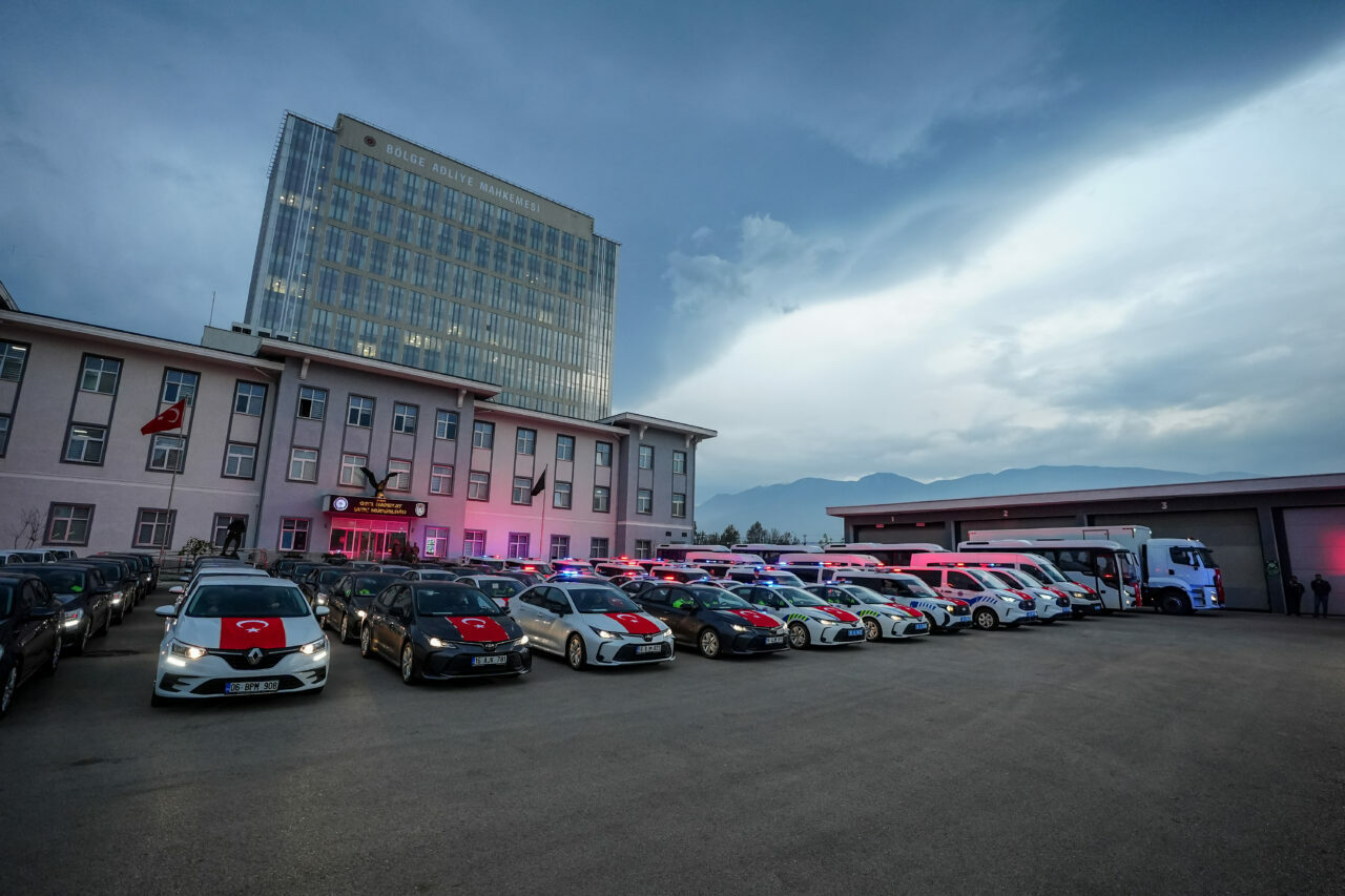 Bursa’da emniyet ve jandarmaya 119 yeni araç
