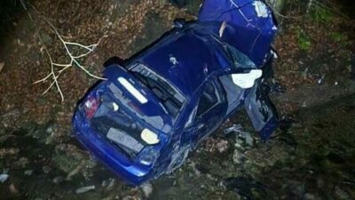 Bursa’da feci kaza! Otomobil uçurumdan yuvarlandı