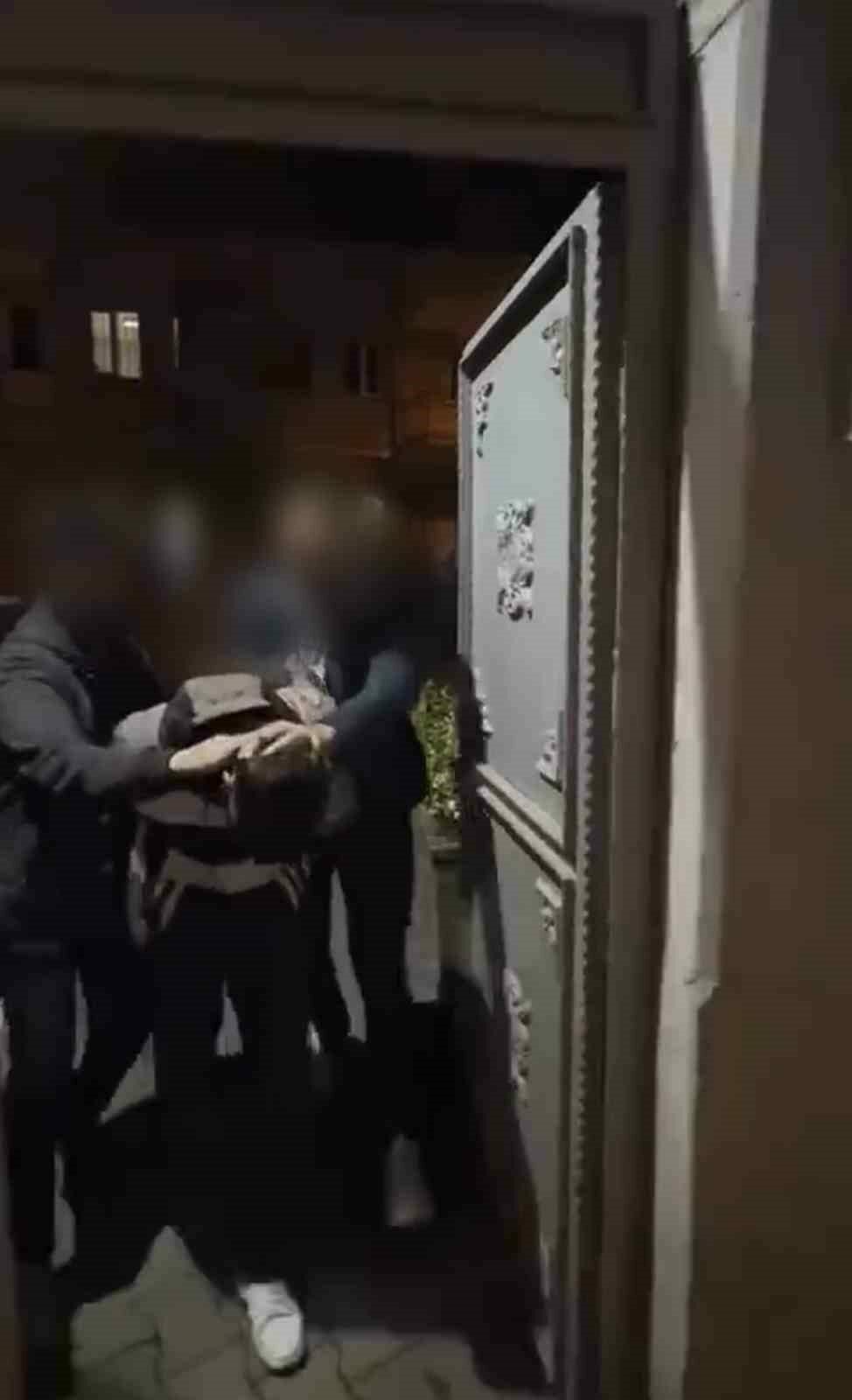 Bursa’da hırsızlık yapan şahıstan bakın neler çıktı…