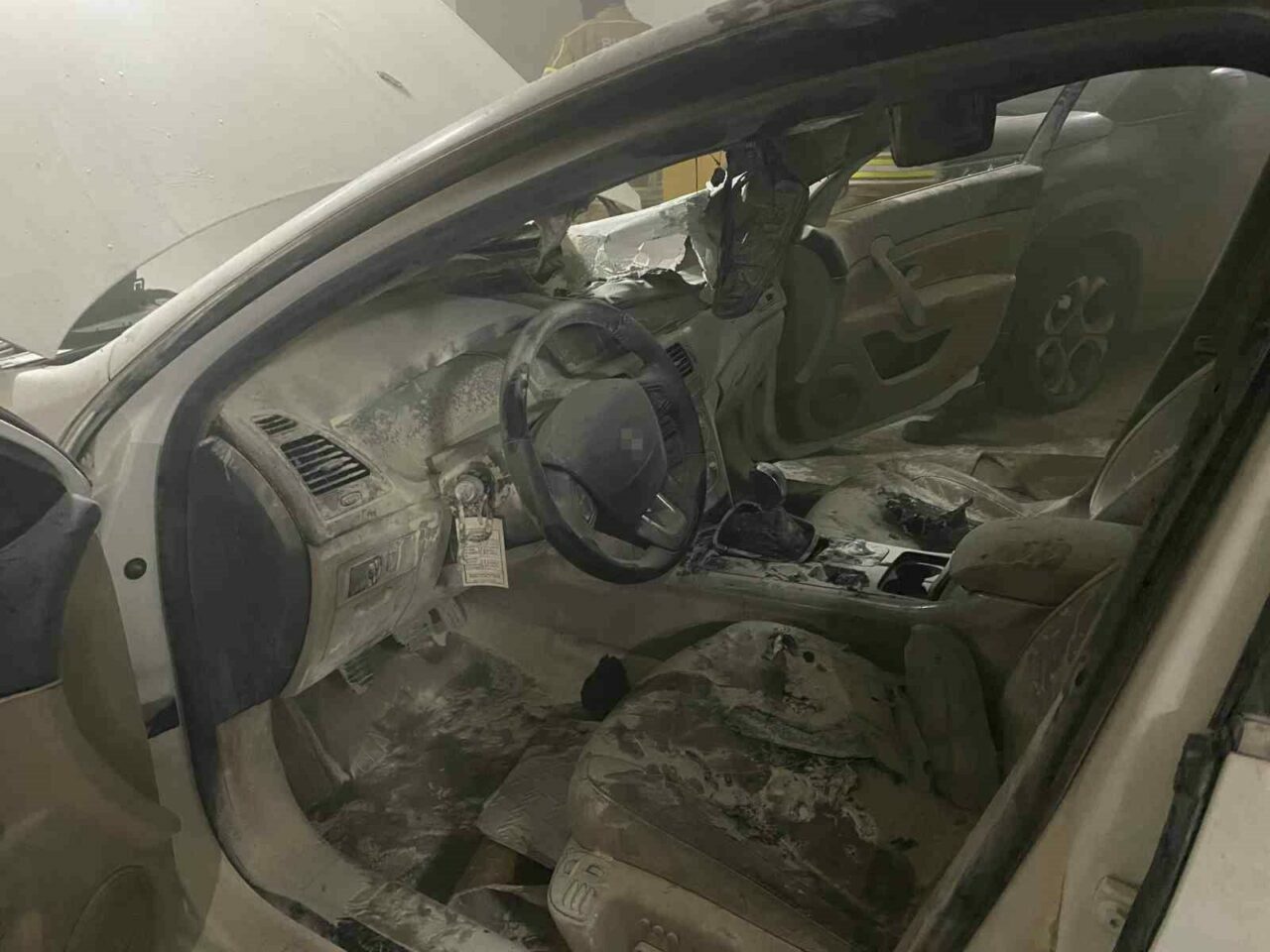 Bursa’da kapalı otoparkta yangın!