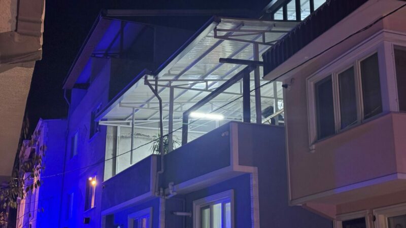 Bursa'nın Osmangazi ilçesinde bir evde baba ve kızının ölü bulunmasıyla