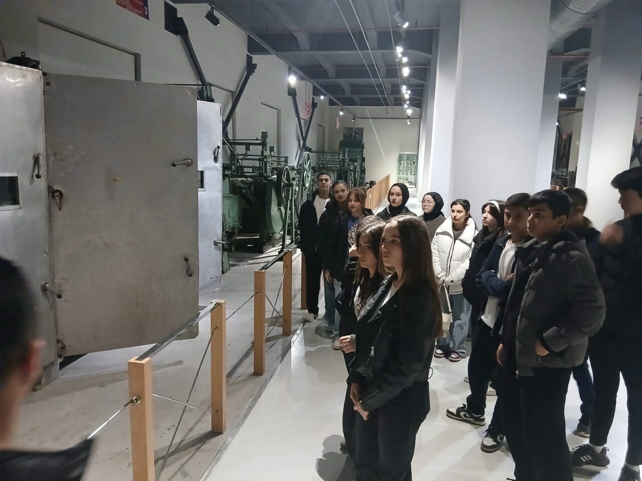 Bursa’da lise öğrencileri müze ve işletmeleri ziyaret etti Bursa’da lise öğrencileri müze ve işletmeleri ziyaret etti