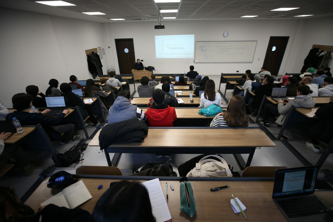 Bursa’da lise öğrencilerine “bilinçli tercih” deneyimi